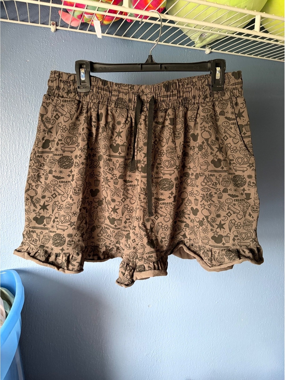 Magical Mamas XL Disney doodle shorts Mickey Disney world